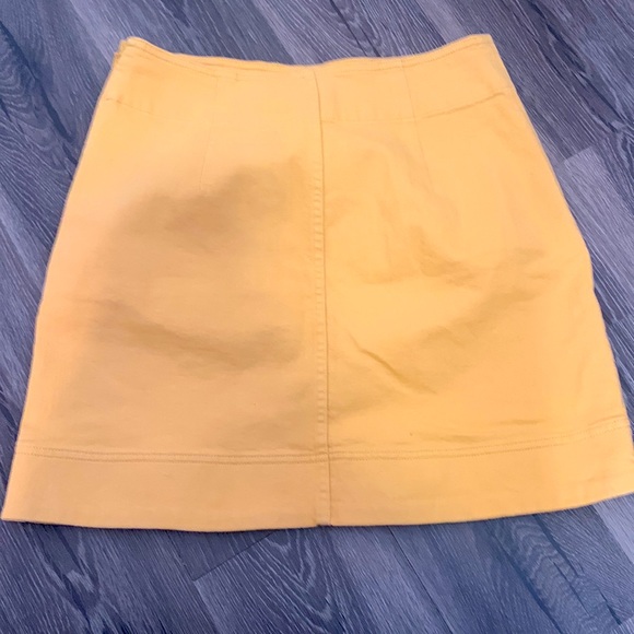 Club Monaco Skirt Yellow - Picture 4 of 6